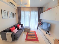 The Palette (D18), Condominium #557874771